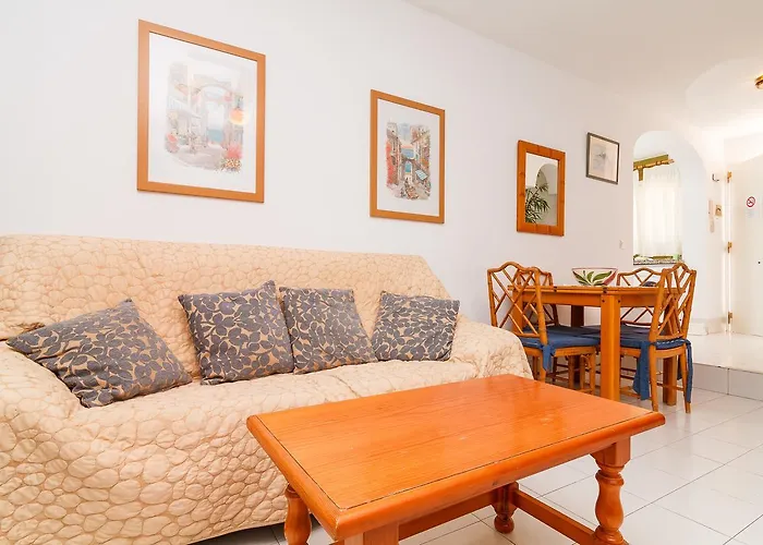 Los Pinos 23 Villas Casasol
